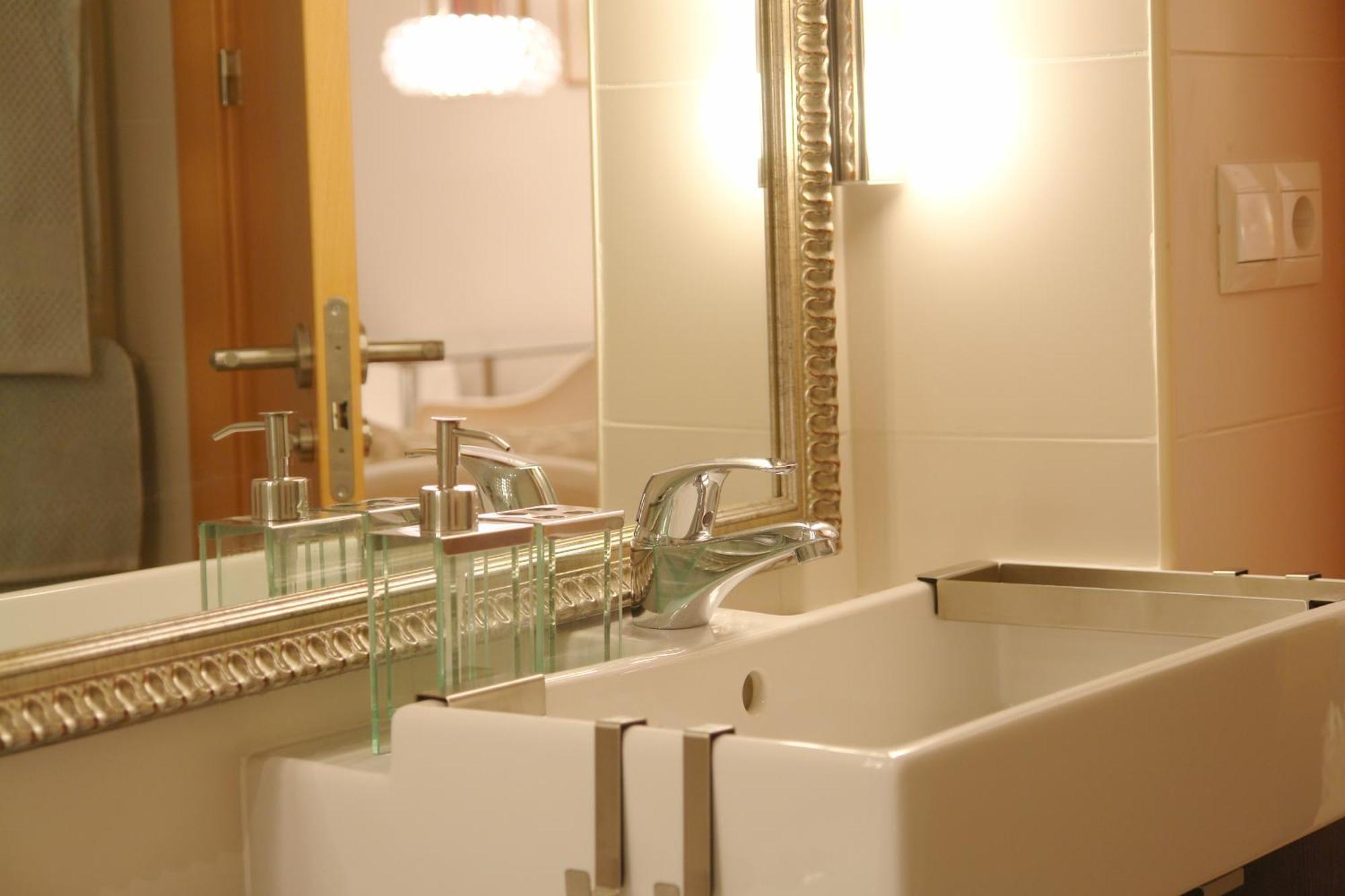 Moderno Y Centrico Apartamento 1 Dormitorio Malaga Luaran gambar